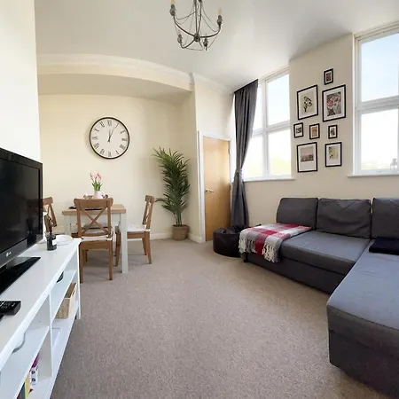 Cosy Town Centre Apartment Close To Beach Борнмут Экстерьер фото