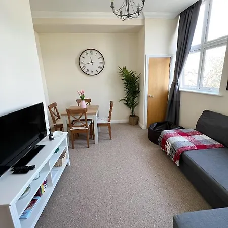 Cosy Town Centre Apartment Close To Beach Борнмут Экстерьер фото