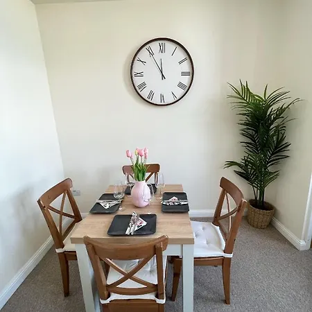 Cosy Town Centre Apartment Close To Beach Борнмут Экстерьер фото